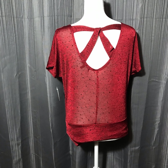Red blouse - Picture 5 of 8
